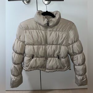 Cropped puffer jacket